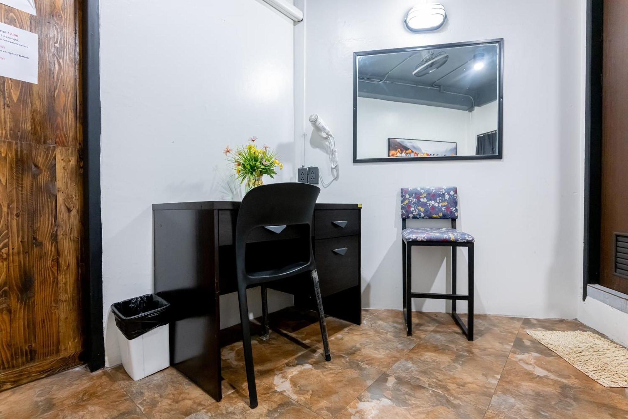 Vibes Hostel Bangkok Zewnętrze zdjęcie