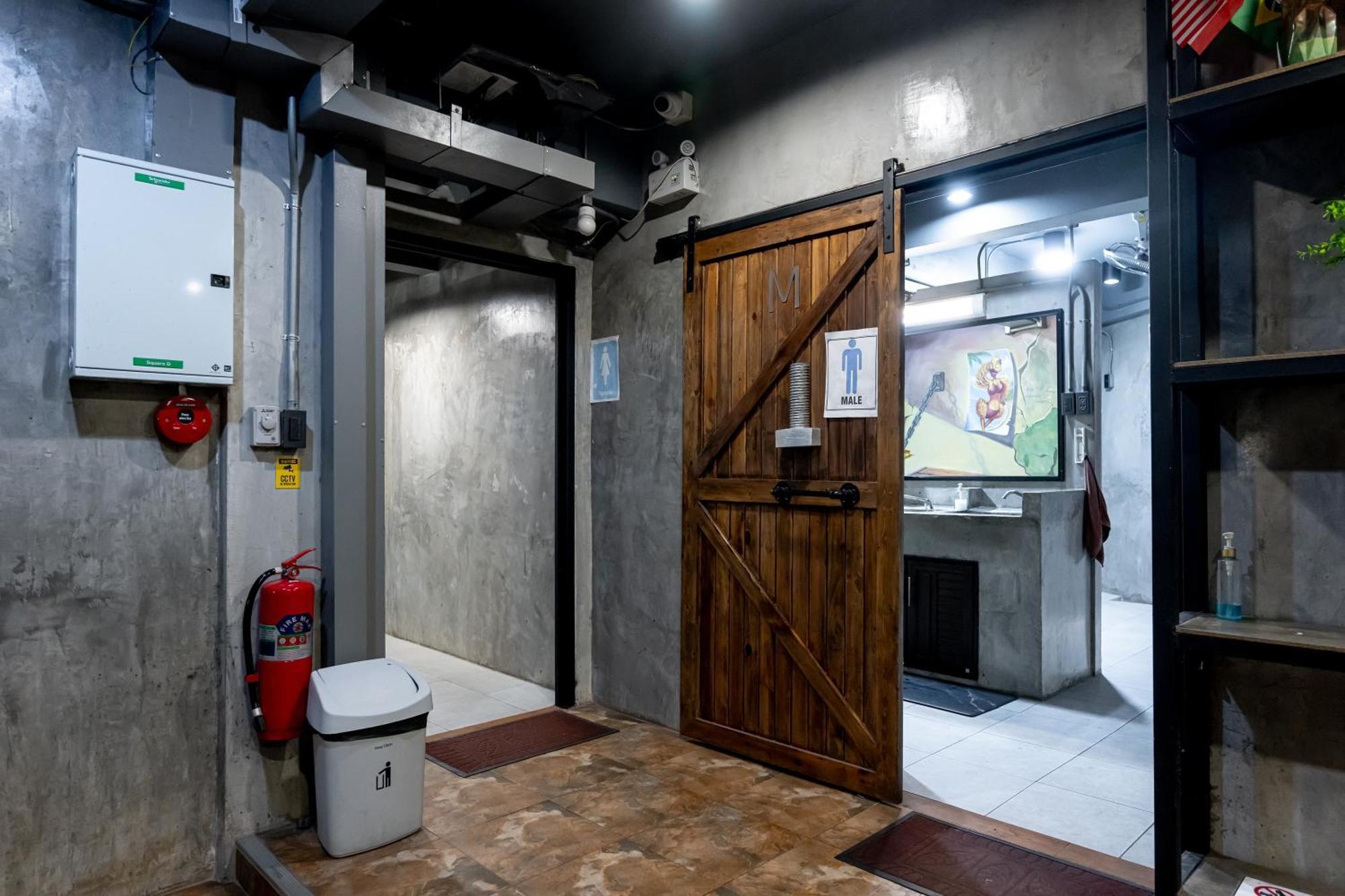 Vibes Hostel Bangkok Zewnętrze zdjęcie
