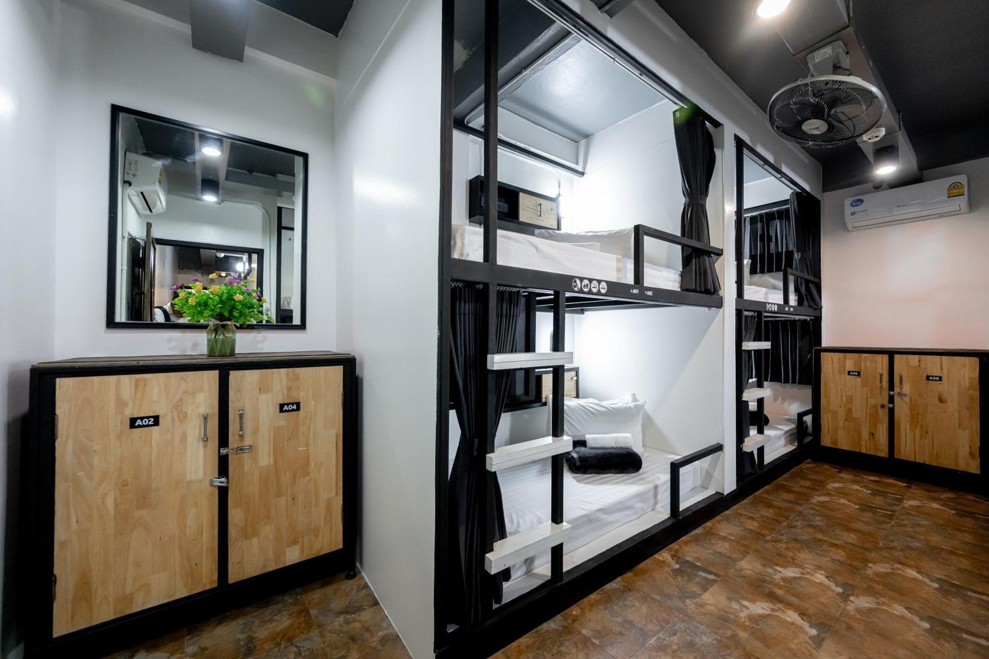 Vibes Hostel Bangkok Zewnętrze zdjęcie