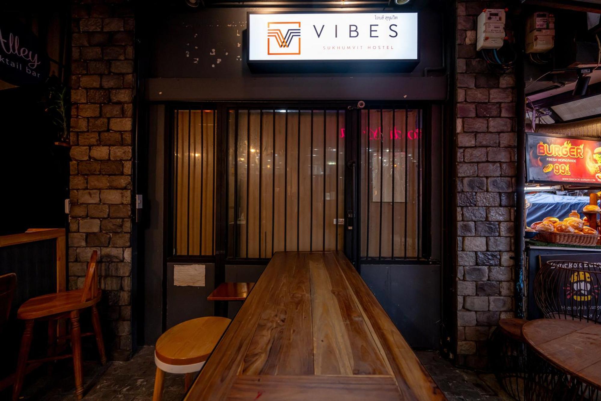 Vibes Hostel Bangkok Zewnętrze zdjęcie